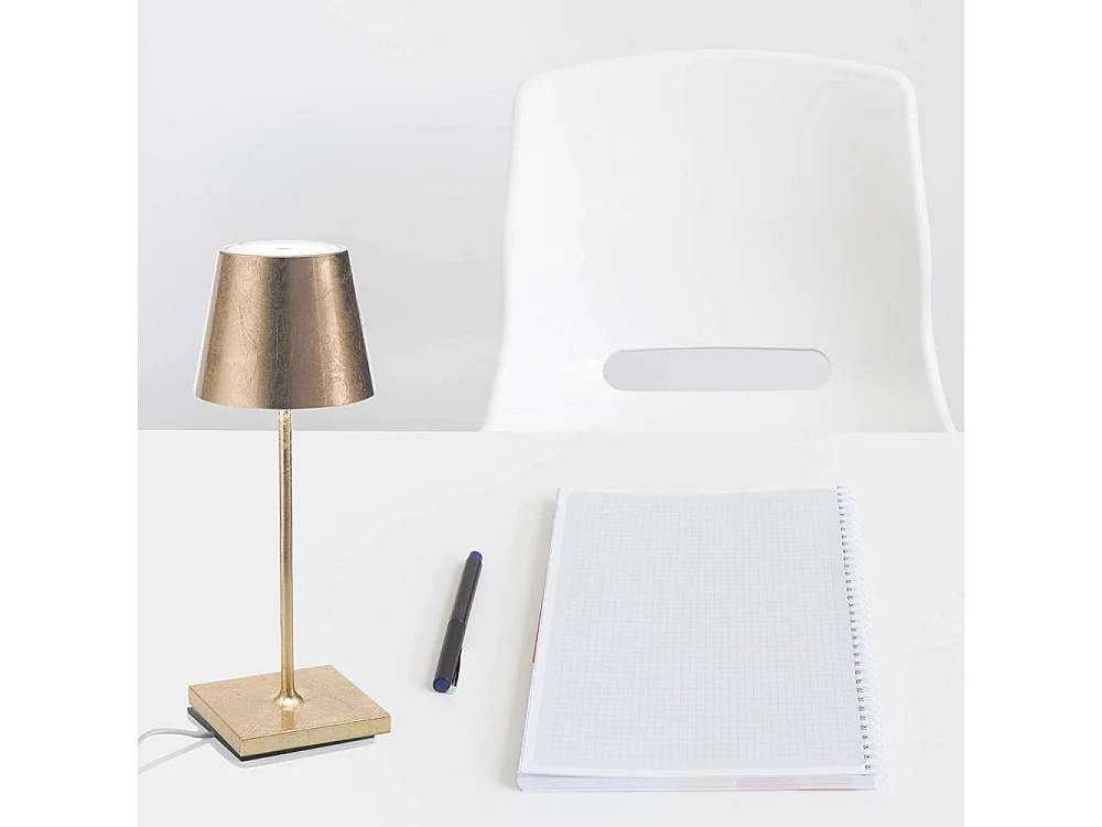 Poldina Pro Mini Gold Leaf LED-Tischleuchte, wiederaufladbar und dimmbar, mit einer Akkulaufzeit von bis zu 12 Stunden.