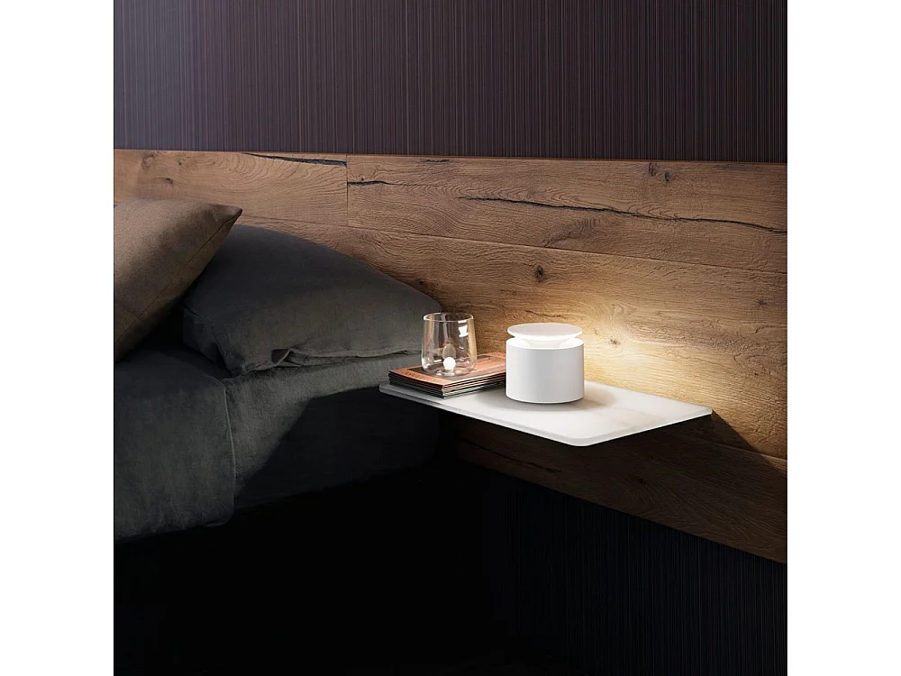 Draagbare en oplaadbare witte push-up LED-tafellamp