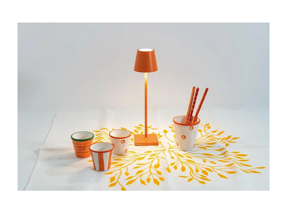 Poldina Pro Micro Oranje LED tafellamp, oplaadbaar en dimbaar met batterijduur tot 12 uur