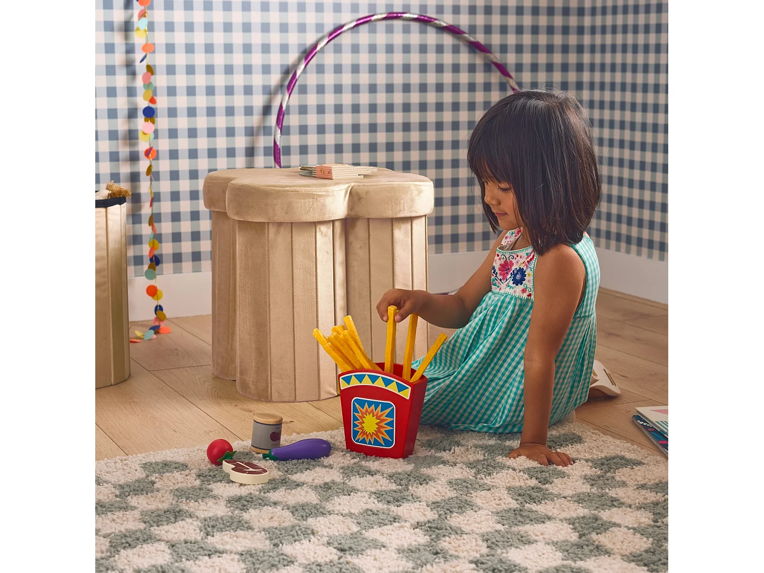 Taburete infantil plegable de terciopelo, set de 2 beige