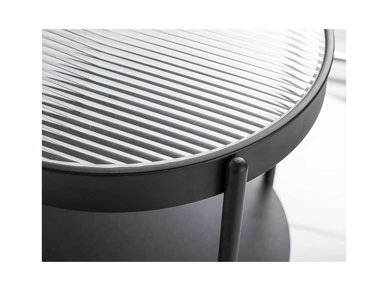 Table basse ovale en métal noir avec plateau en verre Overview - B