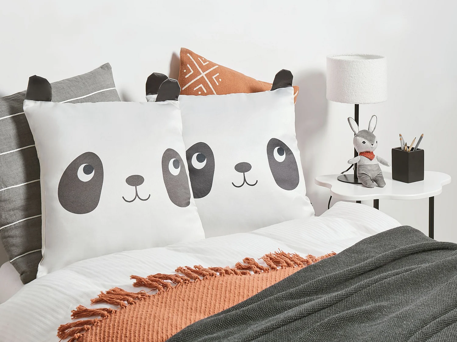 Sierkussen set van 2 pandamotief zwart/wit 45 x 45 cm PANDAPAW