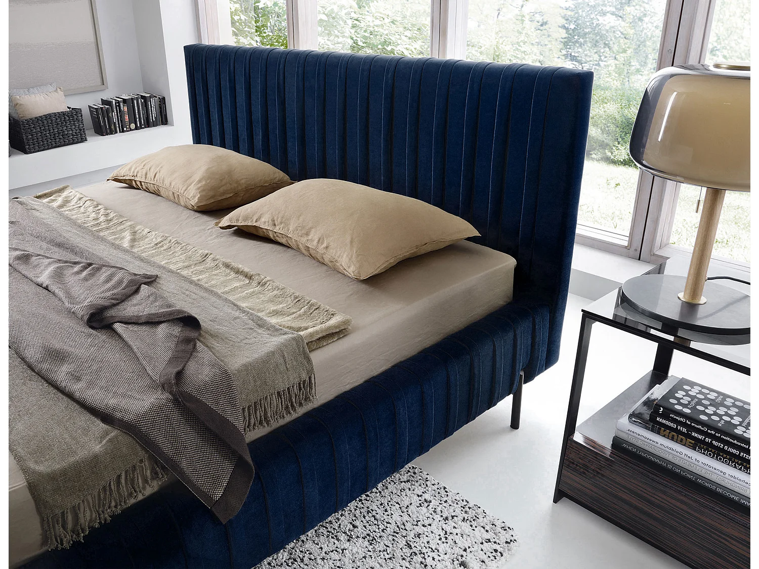 Lit coffre Plika prestige – Design et tissu pour un confort absolu-Couleur Bleu marine-160x200