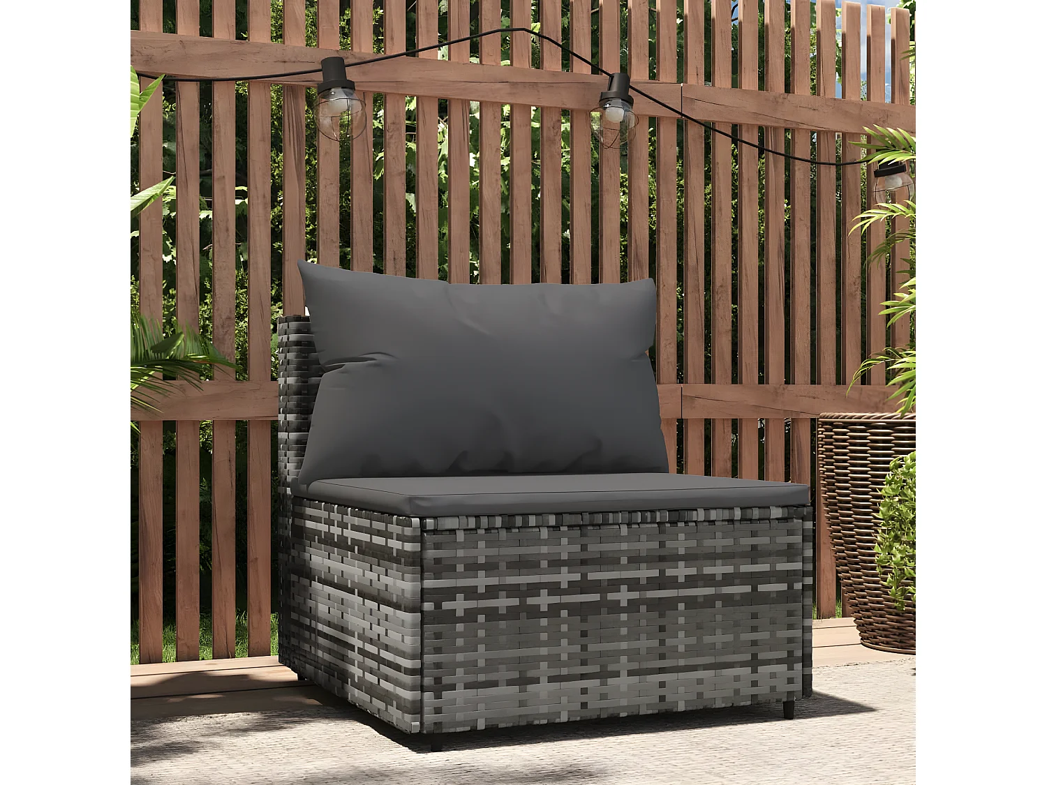 Sofá central de jardim com almofadas de resina cinza