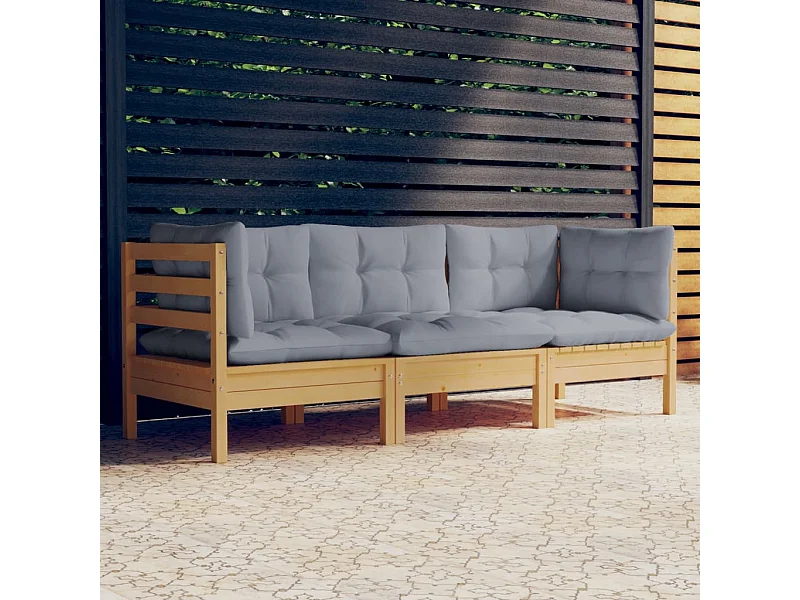 3-Sitzer-Gartensofa und graue Kissen. Massives Kiefernholz