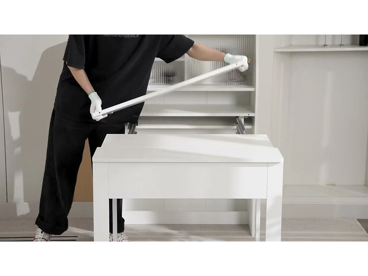 Buffet、Meuble de bar escamotable - avec compartiments au-dessus - style moderne - Blanc