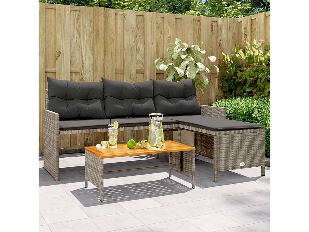Gartensofa mit Tisch und grauen L-förmigen Kissen