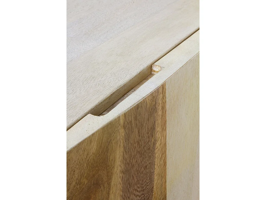 Buffet en bois de manguier couleur blanc patiné avec pieds en bois