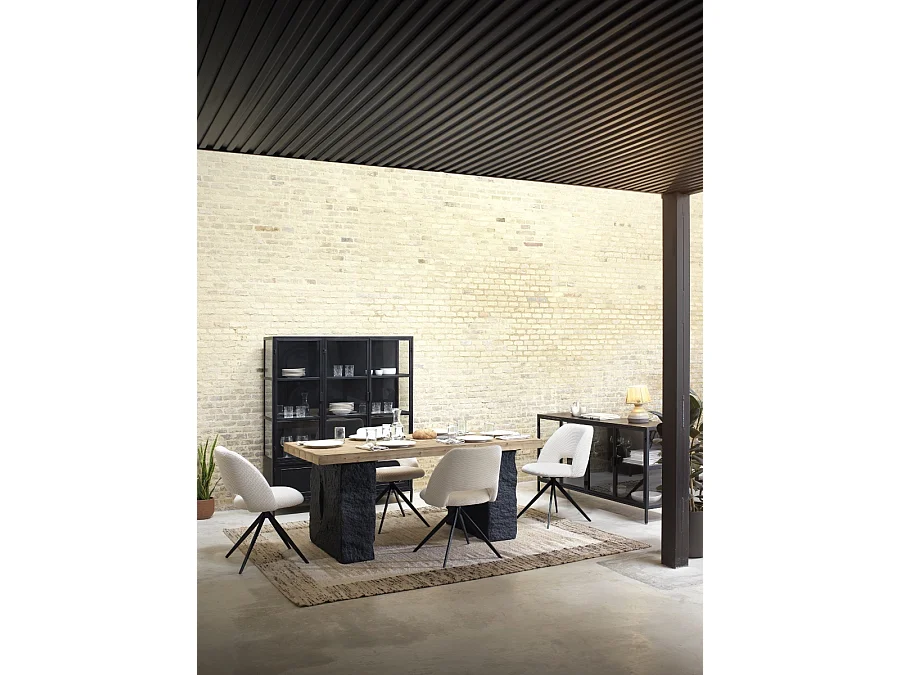 Sideboard mit Glastüren und Glasseiten und schwarzem Metallgestell