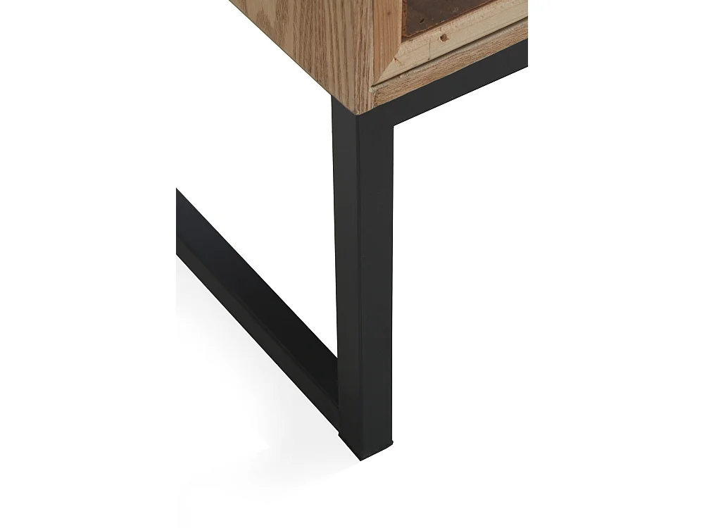 Eschenholzfurnierte Anrichte mit Fronten aus recyceltem Holz