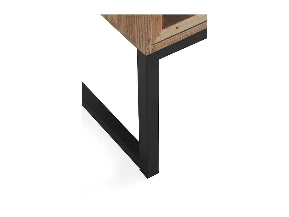 Credenza impiallacciata in frassino con frontali in legno riciclato
