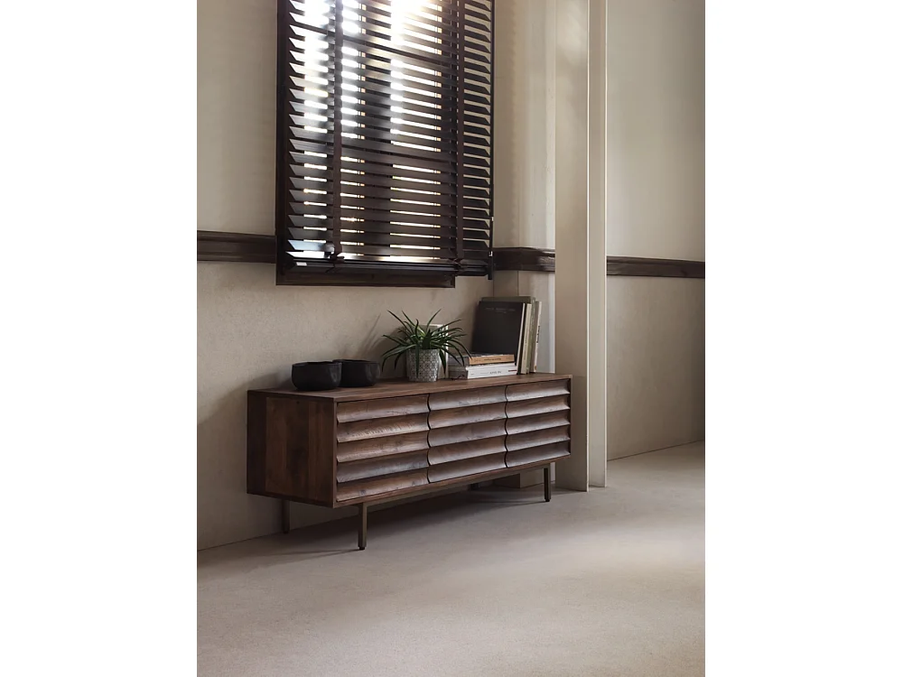 Mueble TV 3 puertas madera de mango maciza y patas de metal dorado