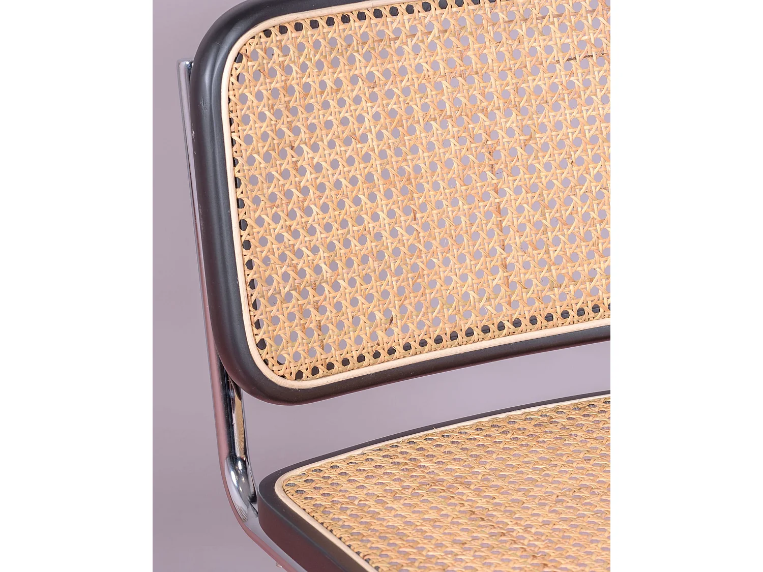 Chaise rétro en rotin naturel et acier chromé - Cesca - Noir