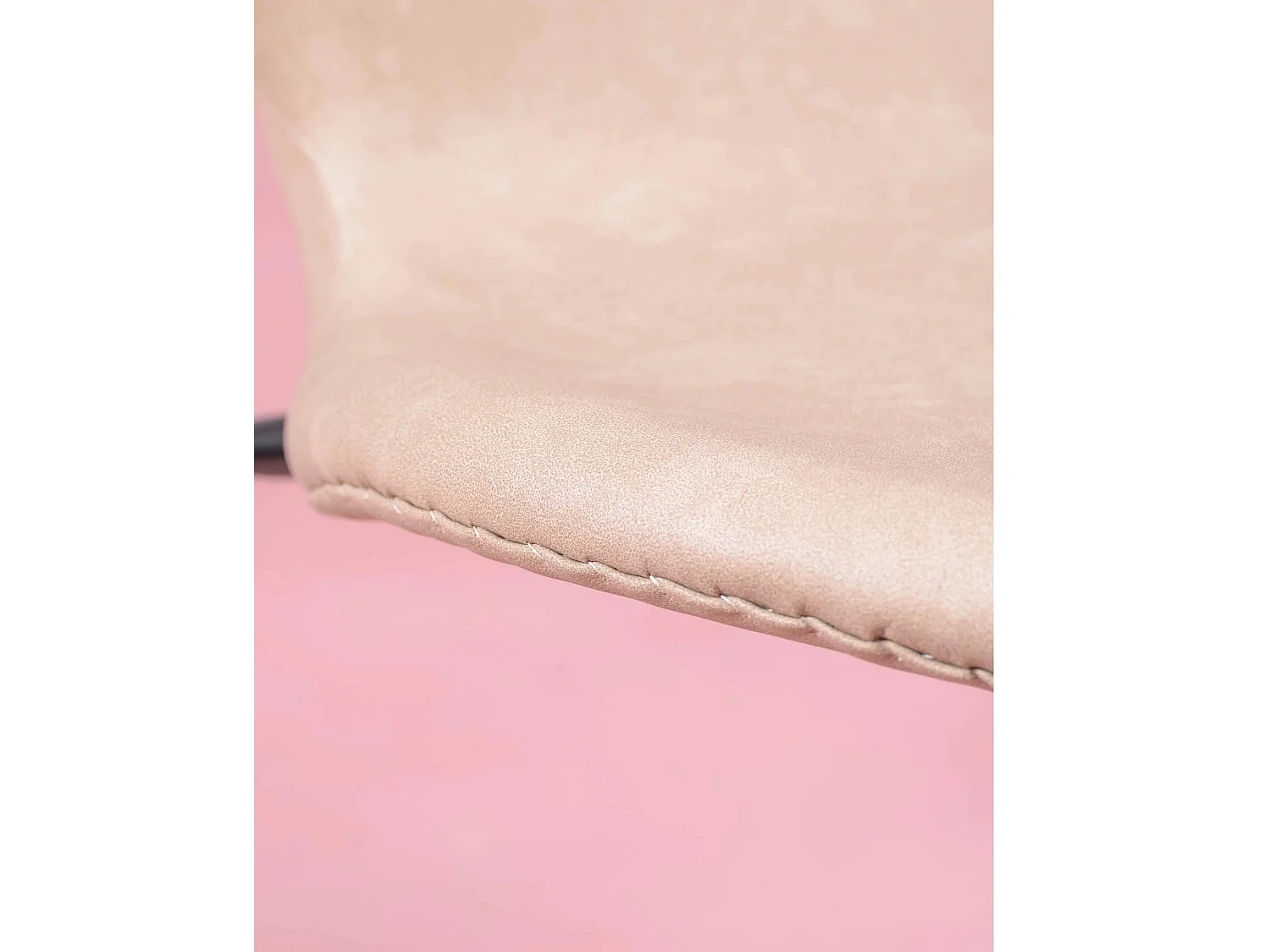 Suite de 4 chaises vintage tapissées en simili cuir - Seven - Beige