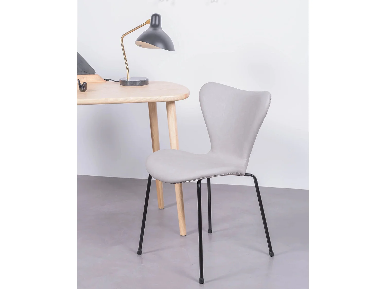 Set aus 4 Vintage-Stühlen mit Kunstlederbezug - Seven - Grau