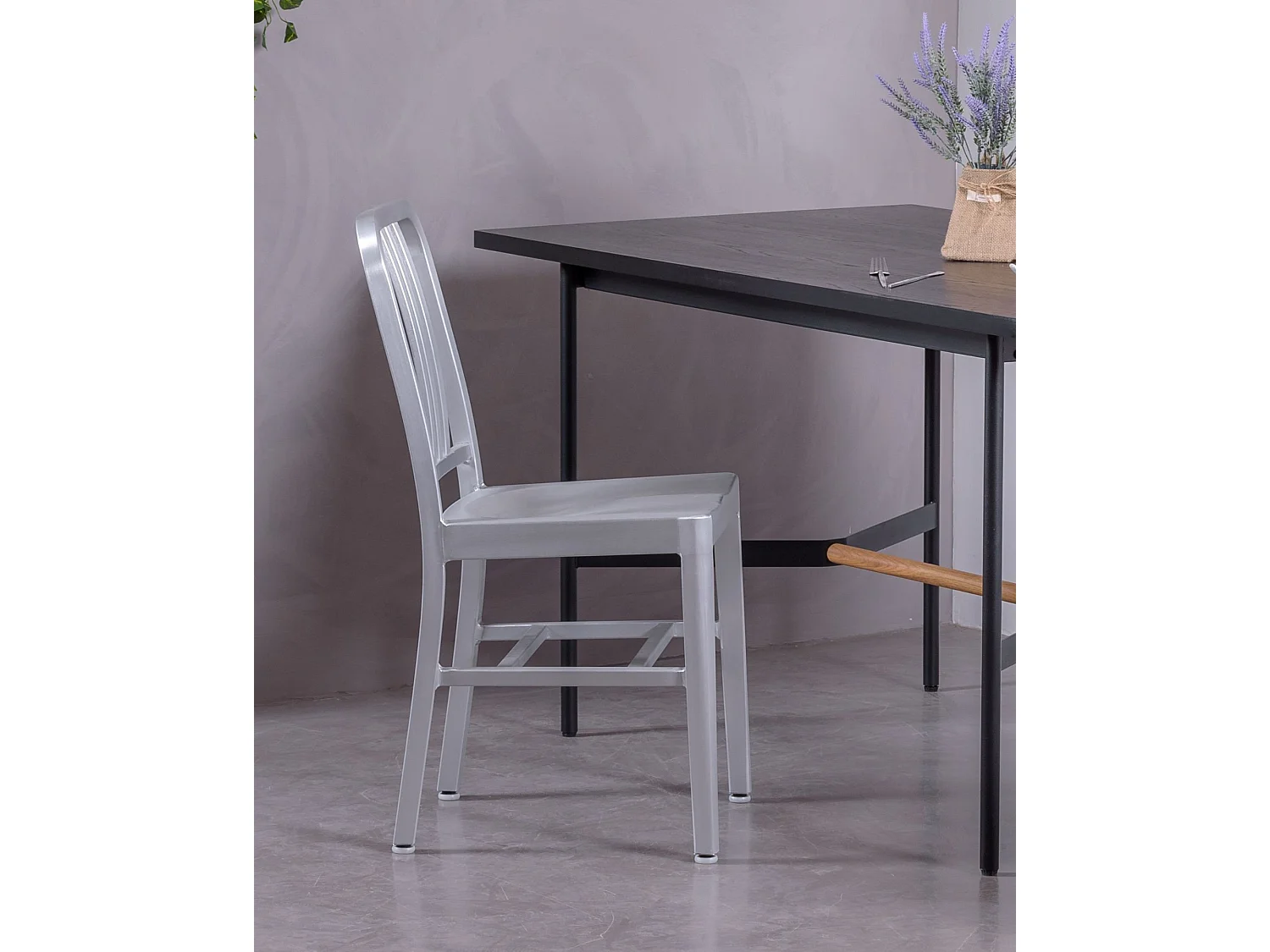 Industriedesignerstuhl - Navi Army - Aluminio