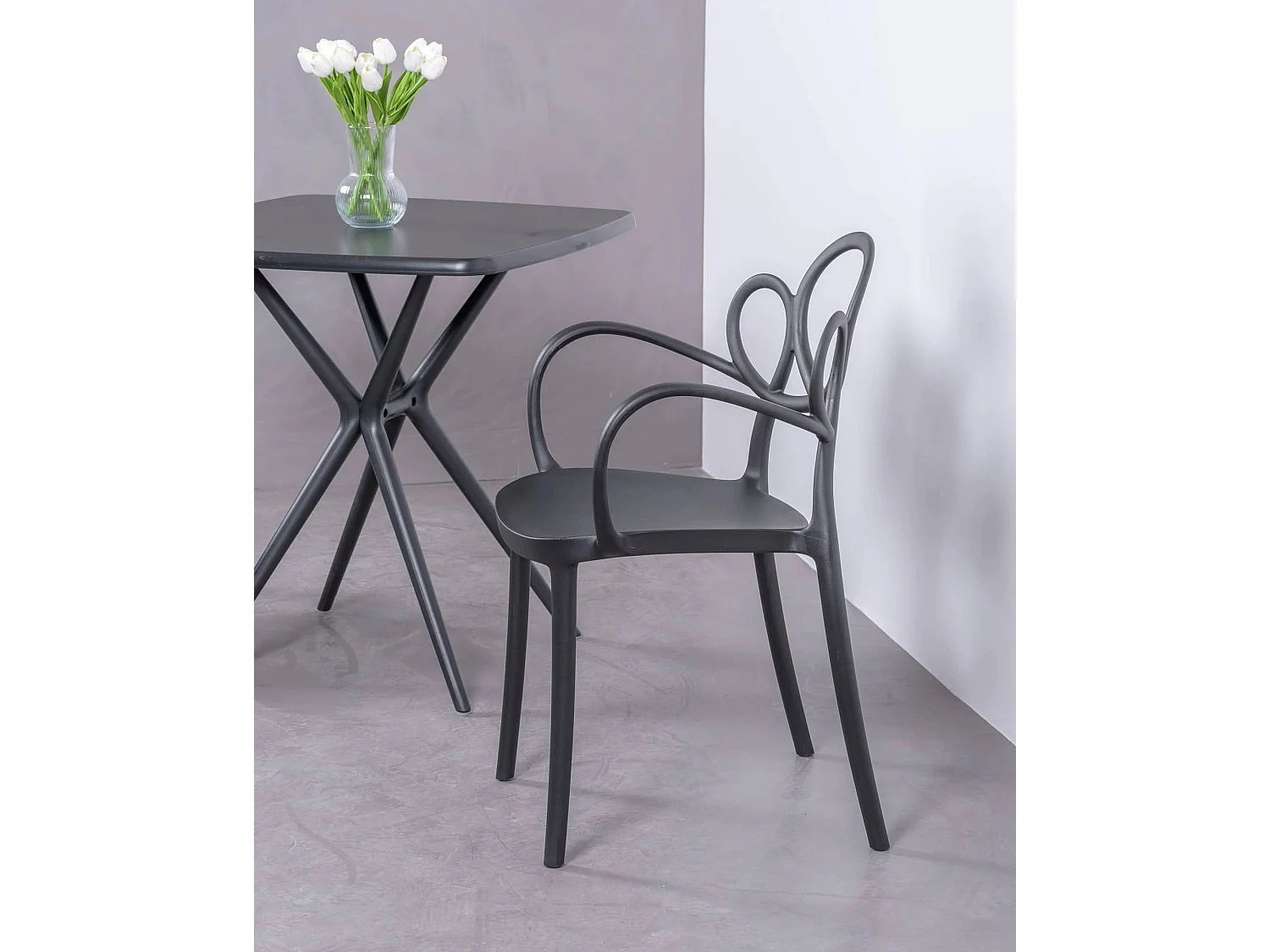 Lot de 4 chaises design avec accoudoirs et table pour le jardin - Dream - Noir