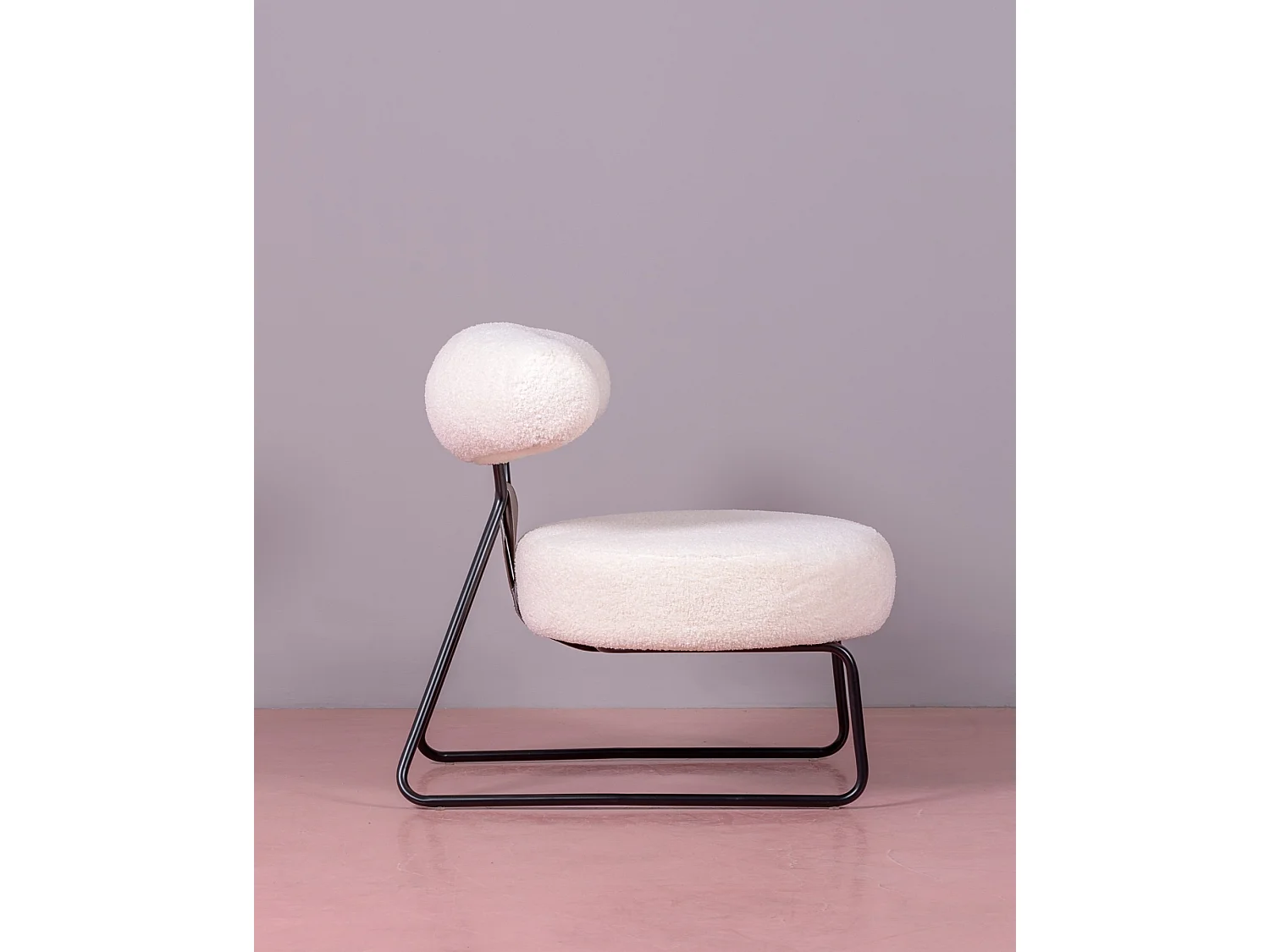 Fauteuil design recouvert de bouclé et piètement en acier - Oxford - Blanc