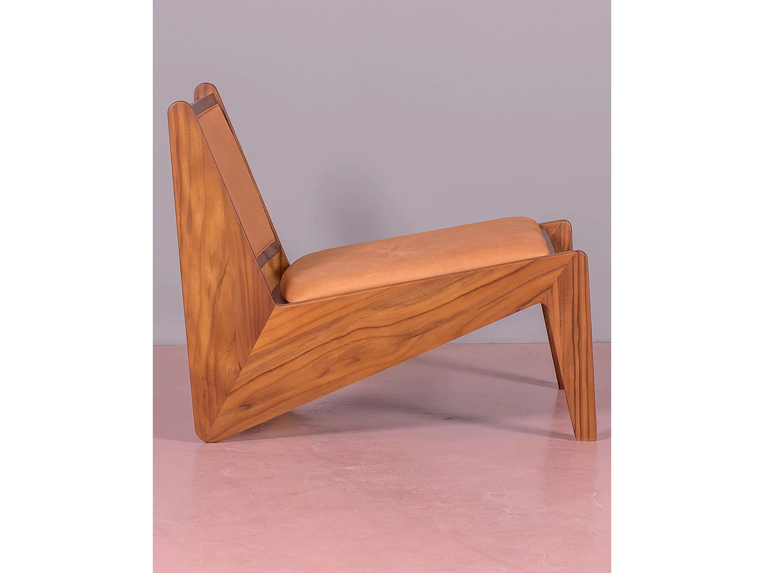 Fauteuil bas en bois de teck massif et recouvert de cuir italien - Compass - Cognac