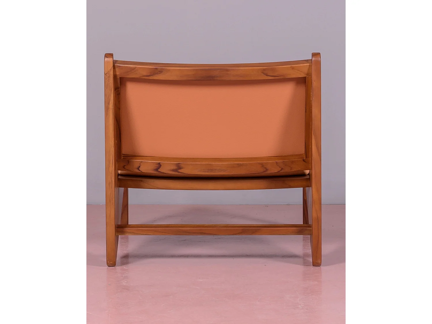 Fauteuil bas en bois de teck massif et recouvert de cuir italien - Compass - Cognac