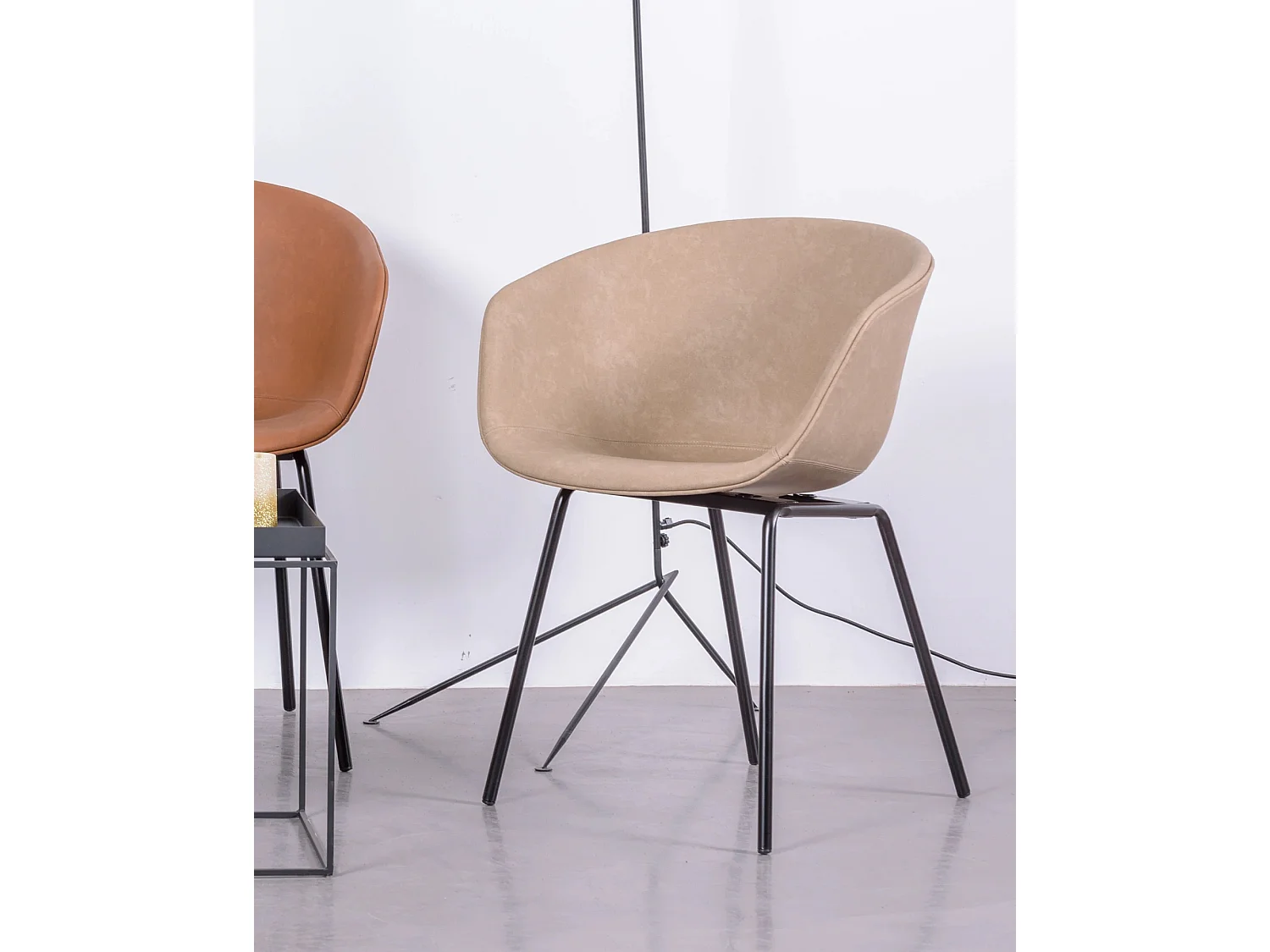 Vintage stoel met armleuningen bekleed met gewaxt kunstleer - Denver - Beige