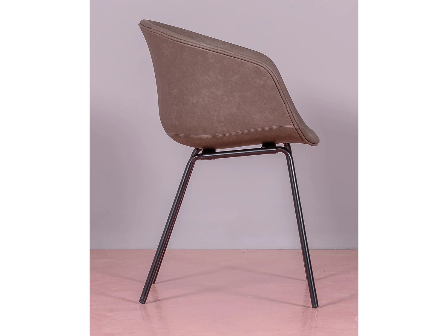 Chaise vintage avec accoudoirs tapissée de simili cuir ciré - Denver - Brun