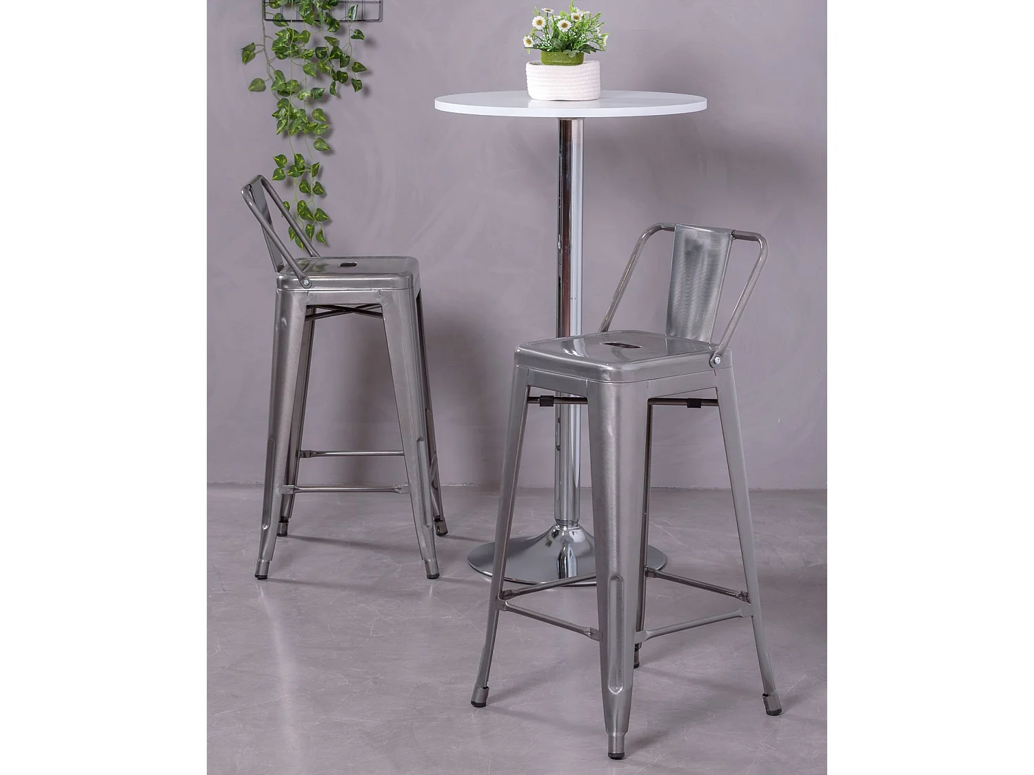 Tabouret industriel en métal à dossier bas (66cm) - Bistro - Métal