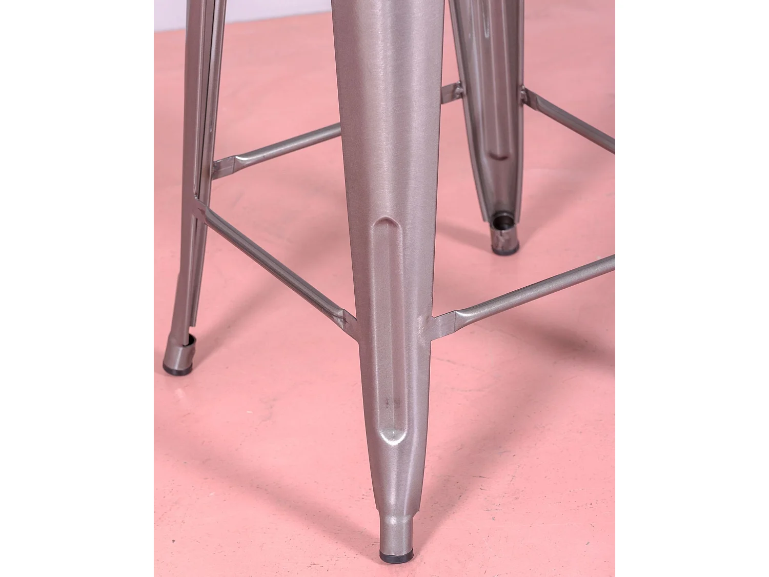 Tabouret industriel en métal à dossier bas (66cm) - Bistro - Métal