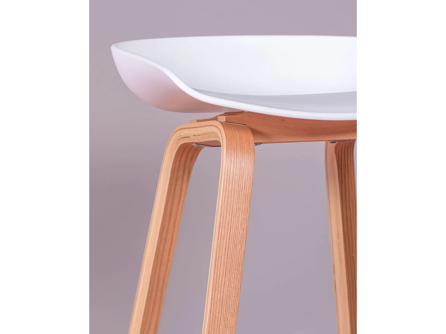 Tabouret nordique avec pieds en bois de hêtre (75cm) - Daxer - Blanc