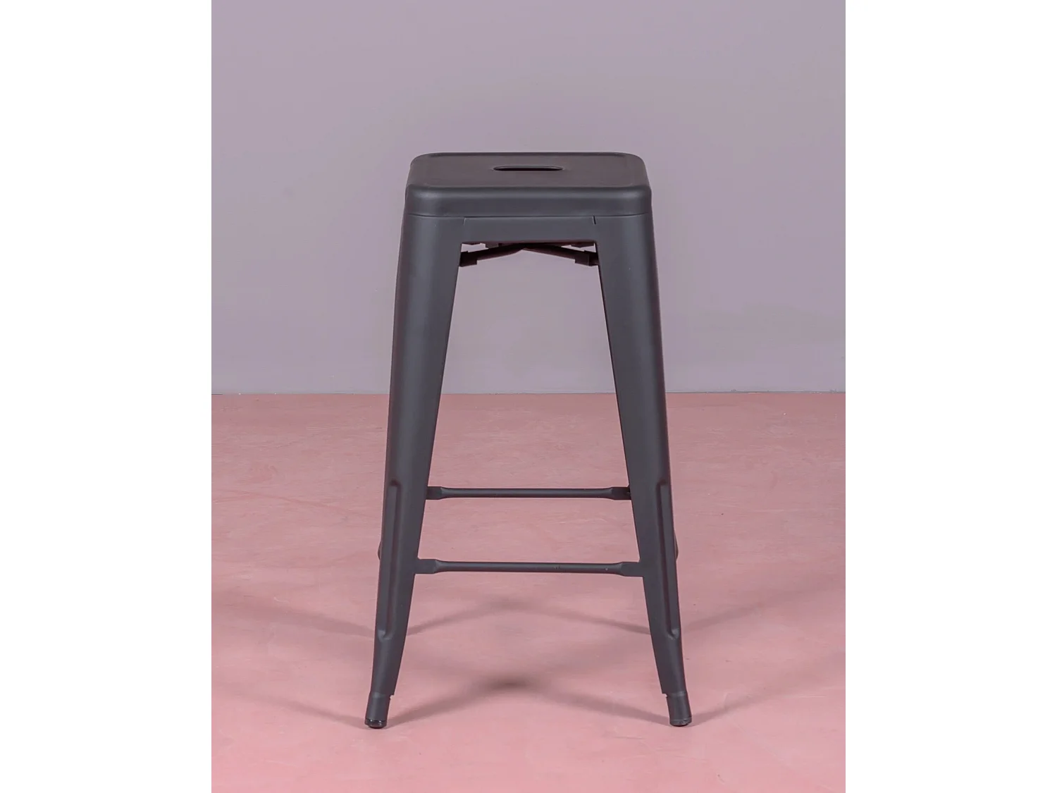 Lotto di 4 sgabelli in metallo alti 66 cm - Bistrot - Nero