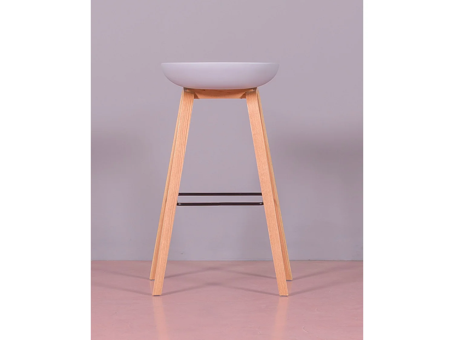 Nordic Kruk met beukenhouten poten (75cm) - Daxer - Lichtgrijs