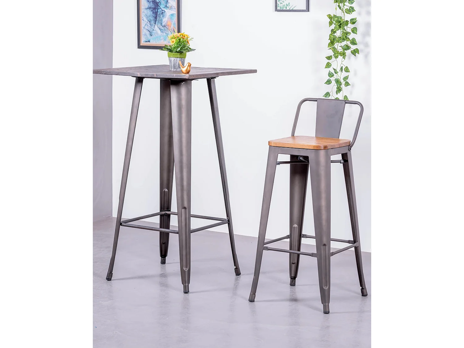 Confezione da 4 sgabelli in metallo con sedute in legno - Bistro - Antico