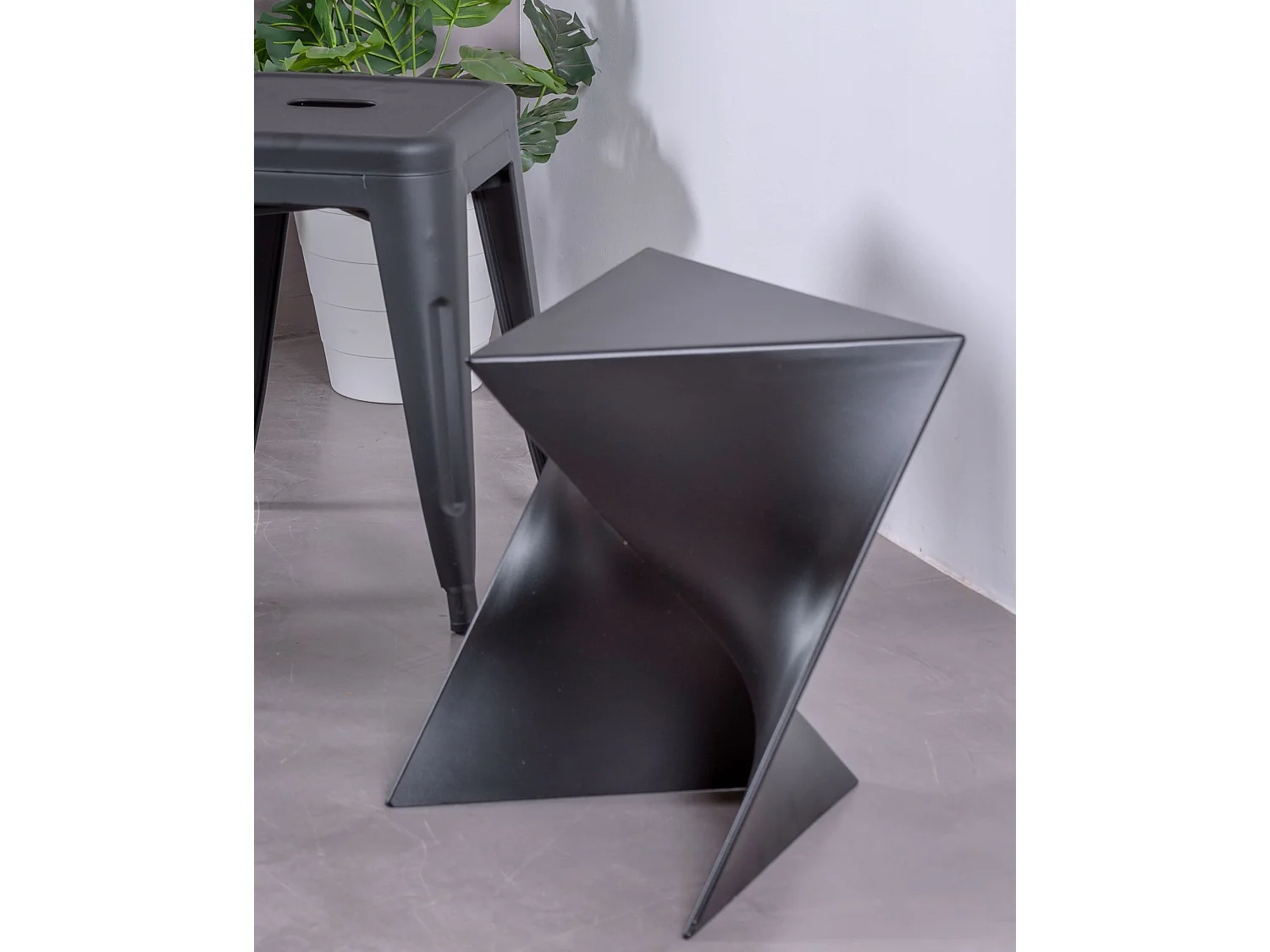 Tabouret Bas - Ciel - Noir