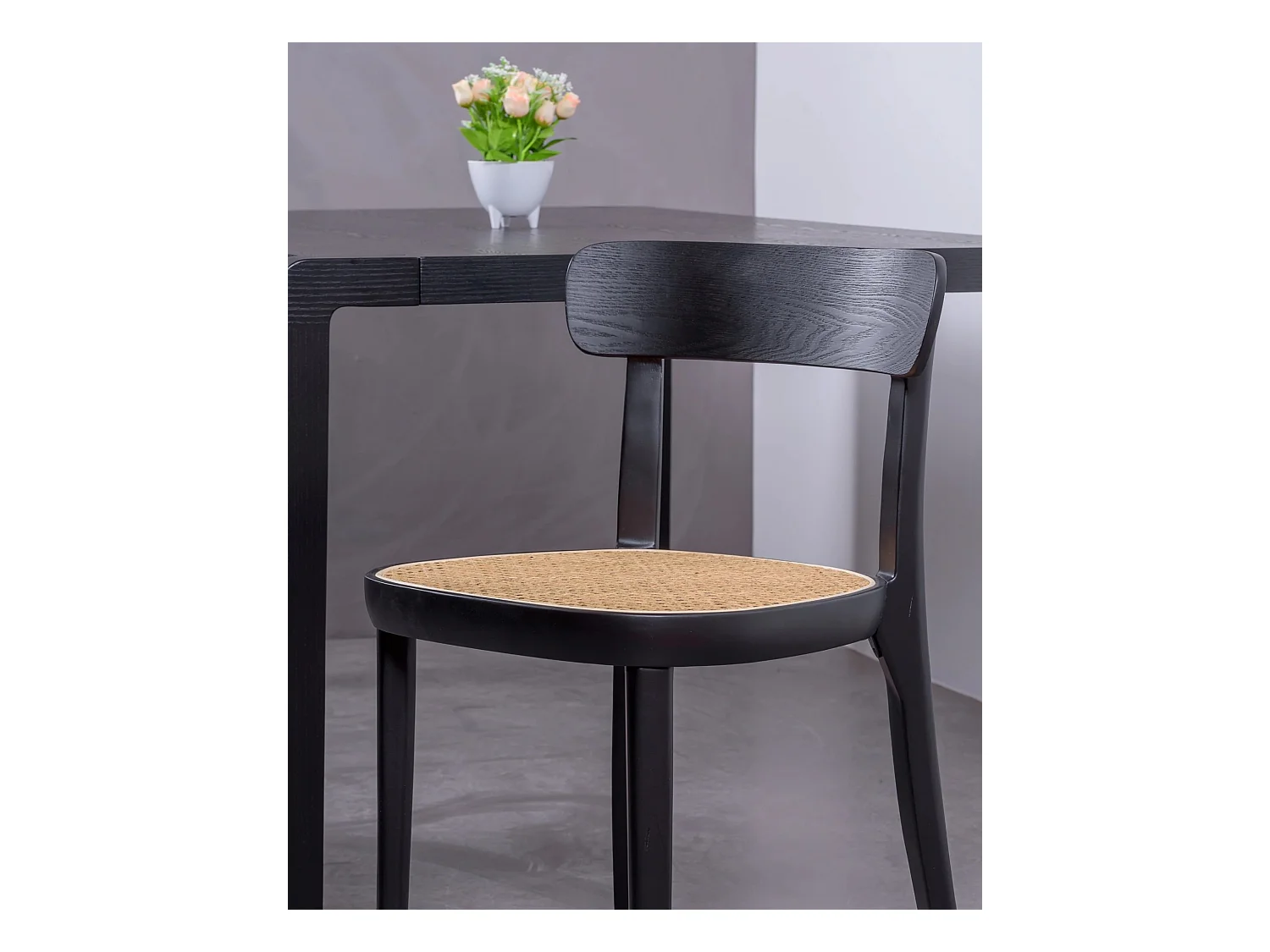 Pack de 2 chaises en bois avec assise en rotin naturel - Tours - Noir