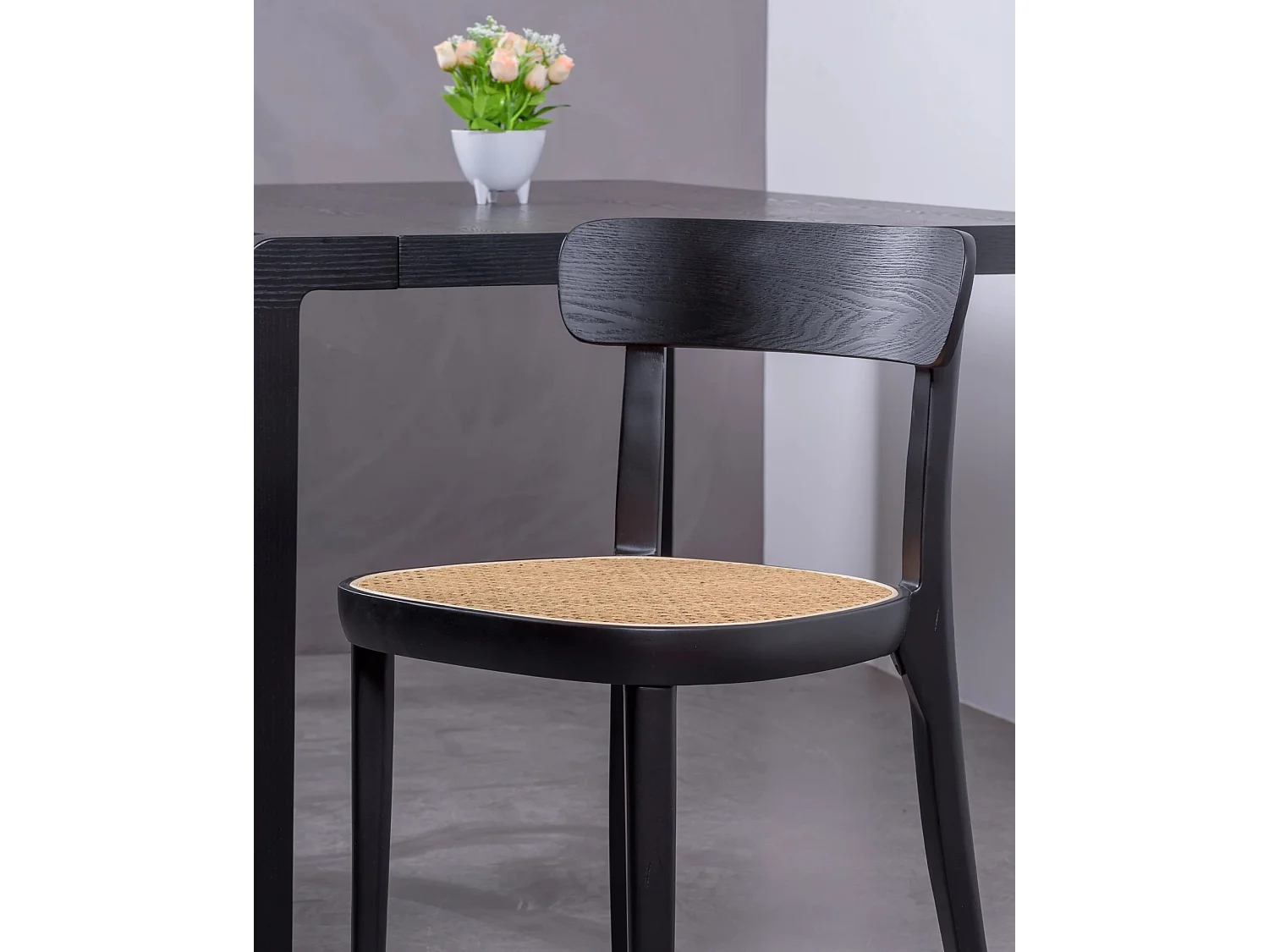 Set van 2 houten stoelen met zitting van natuurlijk rotan - Tours - Zwart