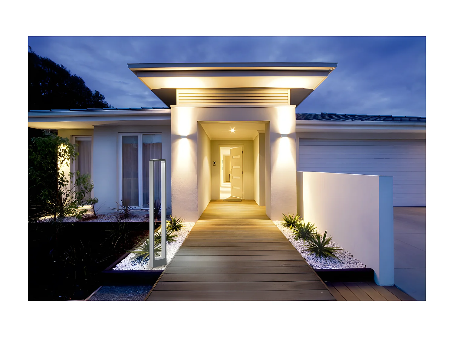 Grande Borne de jardin LED Reno