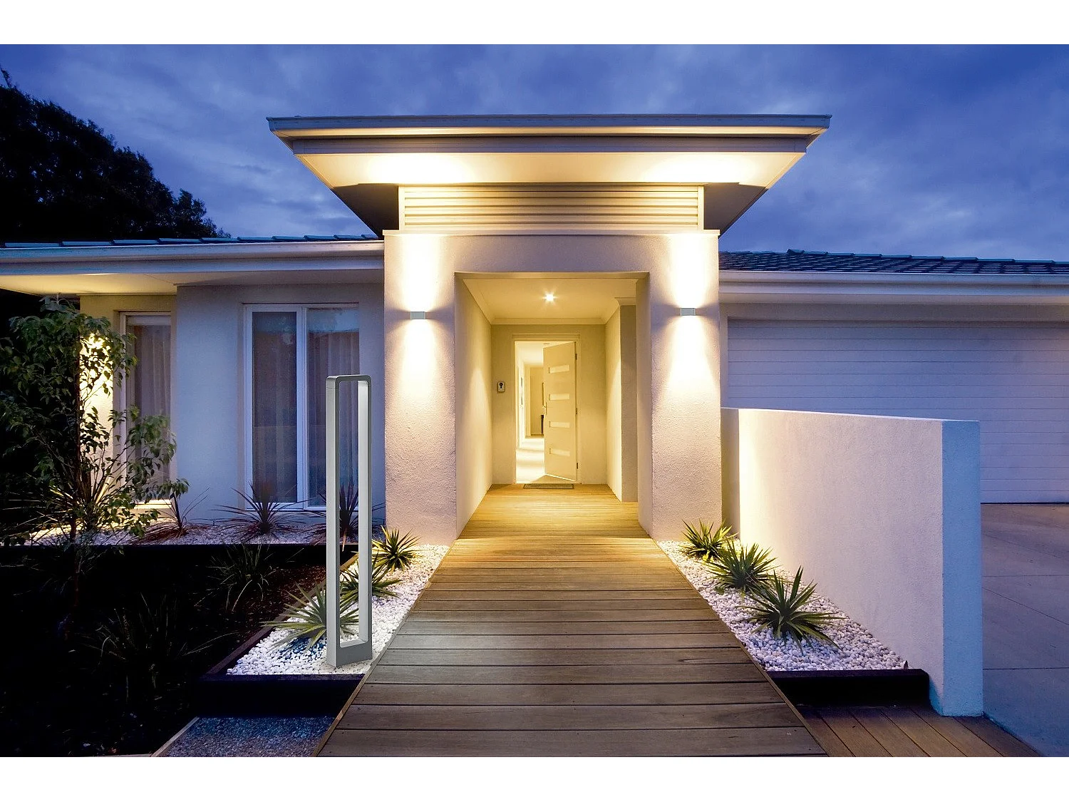 Grande Borne de jardin LED Reno