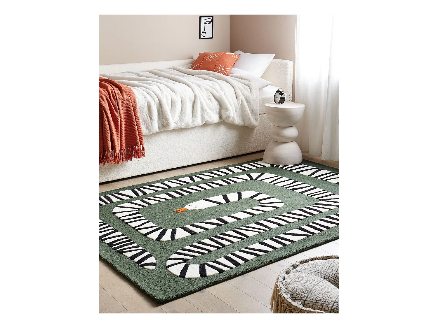 Teppich aus Wolle grün rechteckig 160 x 230 cm Schlangenmotiv Okapi