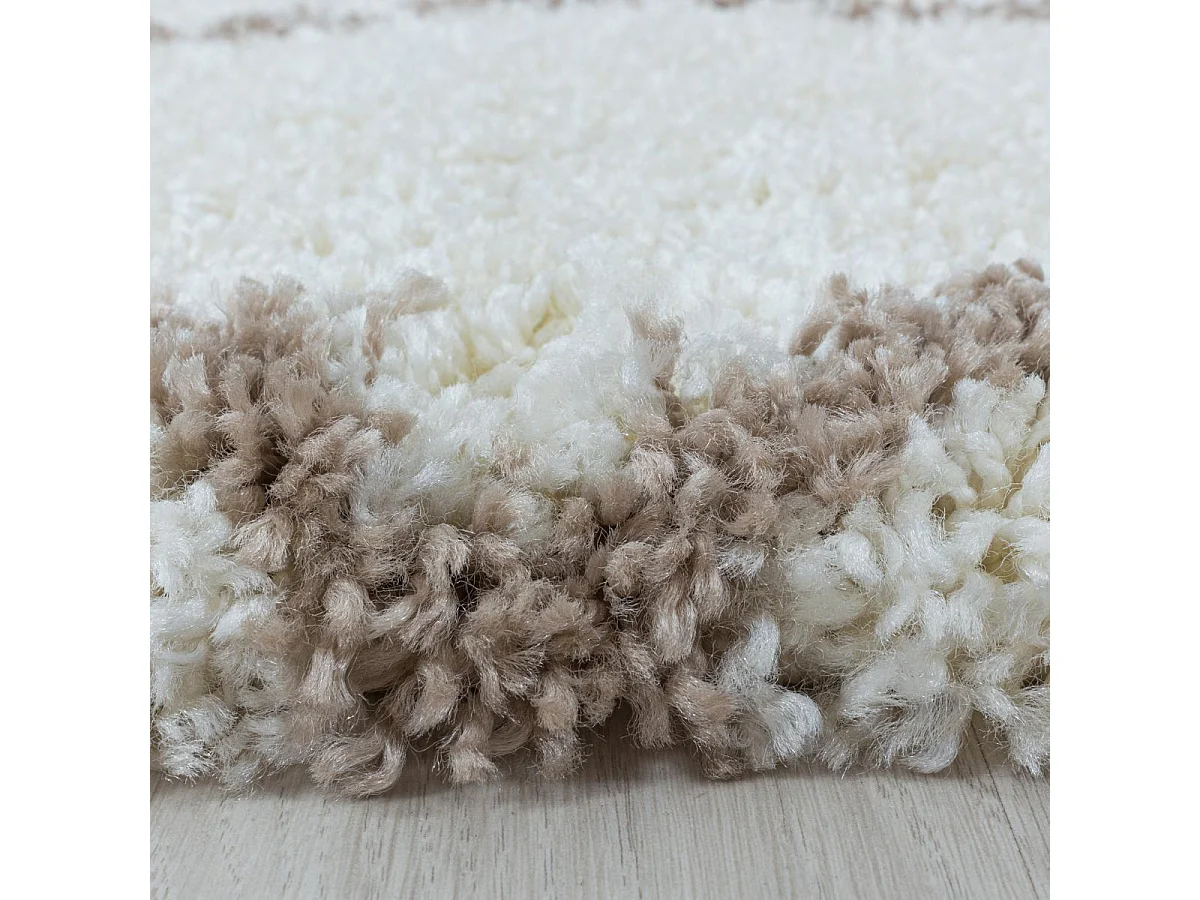 Tapis berbère 200x290 tissé motif losange SHAGGY A crème