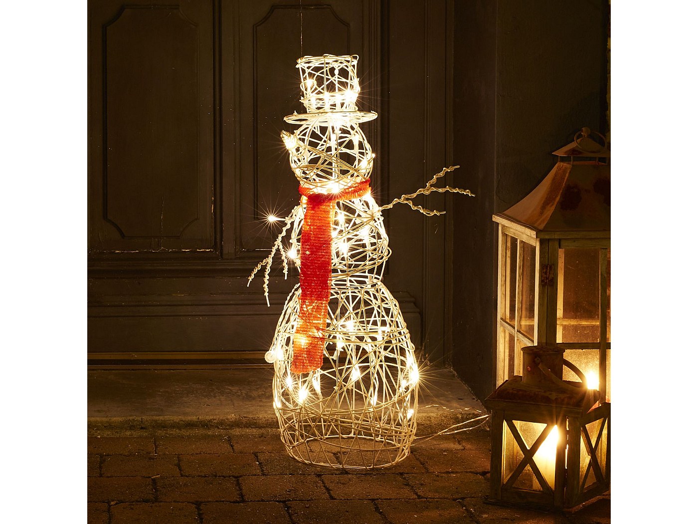 Famille de bonhommes de neige lumineux, décoration extérieure, lumière Famille de bonhommes de neige lumineux, décoration extérieure, lumière