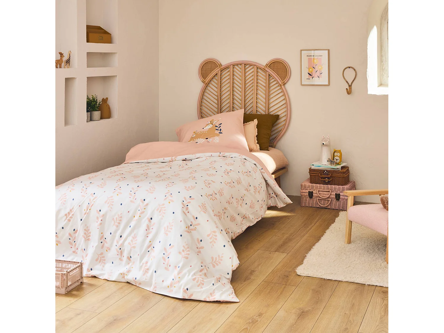 Tête de lit en rotin pour chambre enfant. Nias 90 x 100cm. coloris naturel / rose