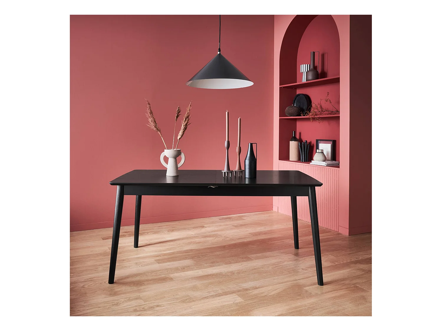 Table à manger extensible rectangulaire Lina. 6 à 8 places. 160 à 210cm