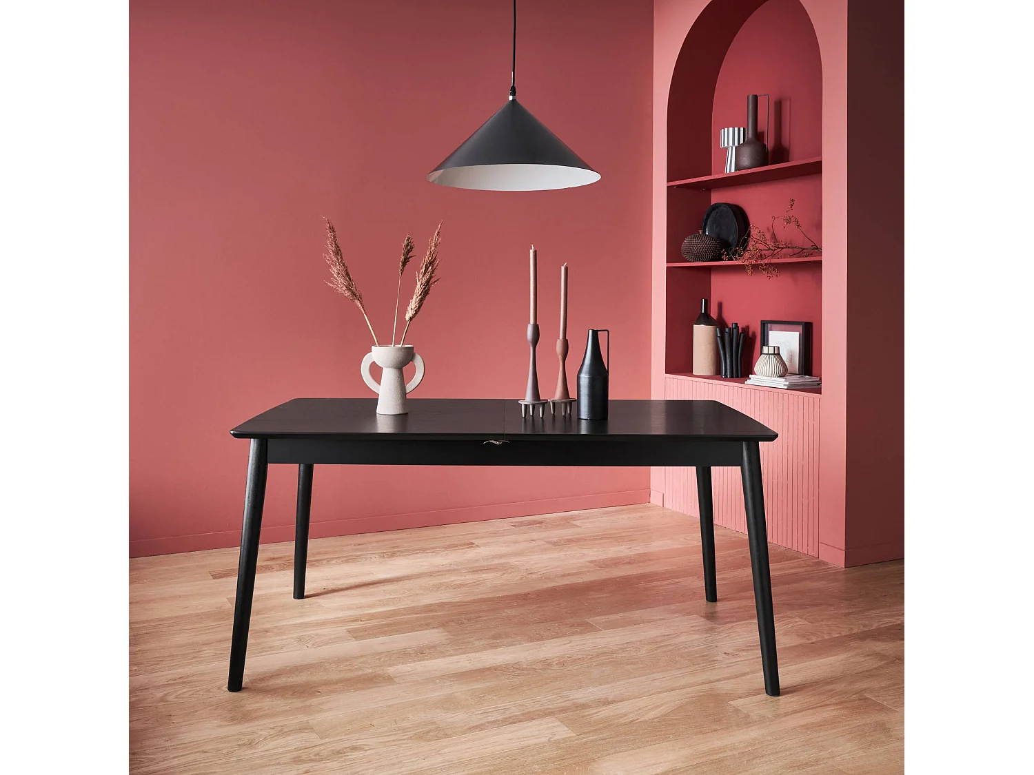 Table à manger extensible rectangulaire Lina. 6 à 8 places. 160 à 210cm