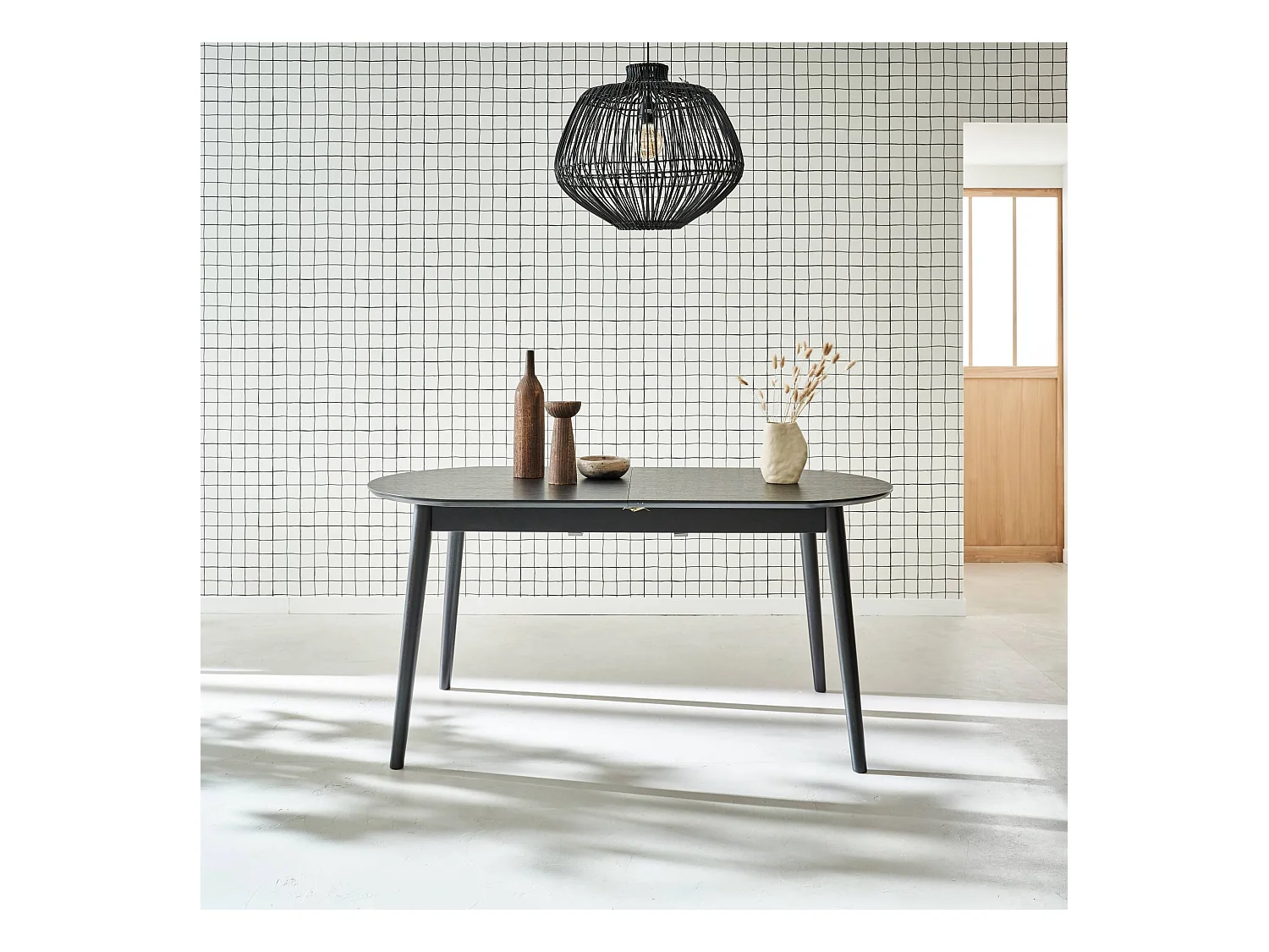 Mesa de comedor ovalada y extensible de 6 a 8 plazas negro