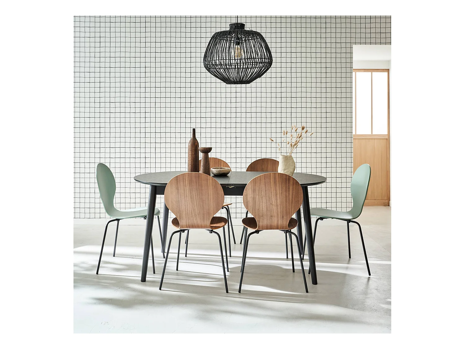 Mesa de comedor ovalada y extensible de 6 a 8 plazas negro