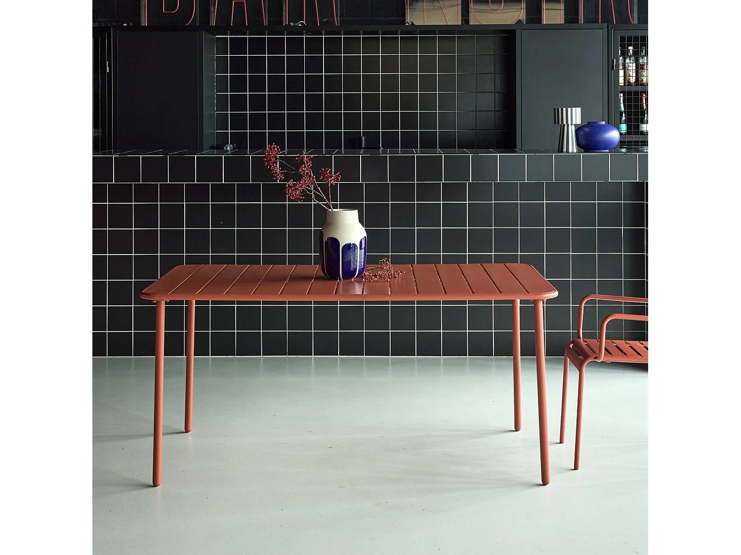 Table de jardin métal 6-8 places. terracotta. Amelia. 160x90xH72.5cm