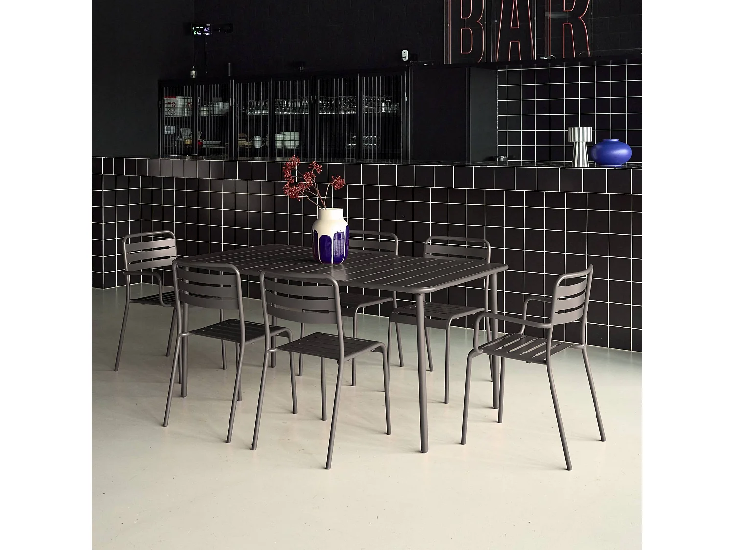 Set tavolo da giardino bistrot in metallo con 2 poltrone e 4 sedie,