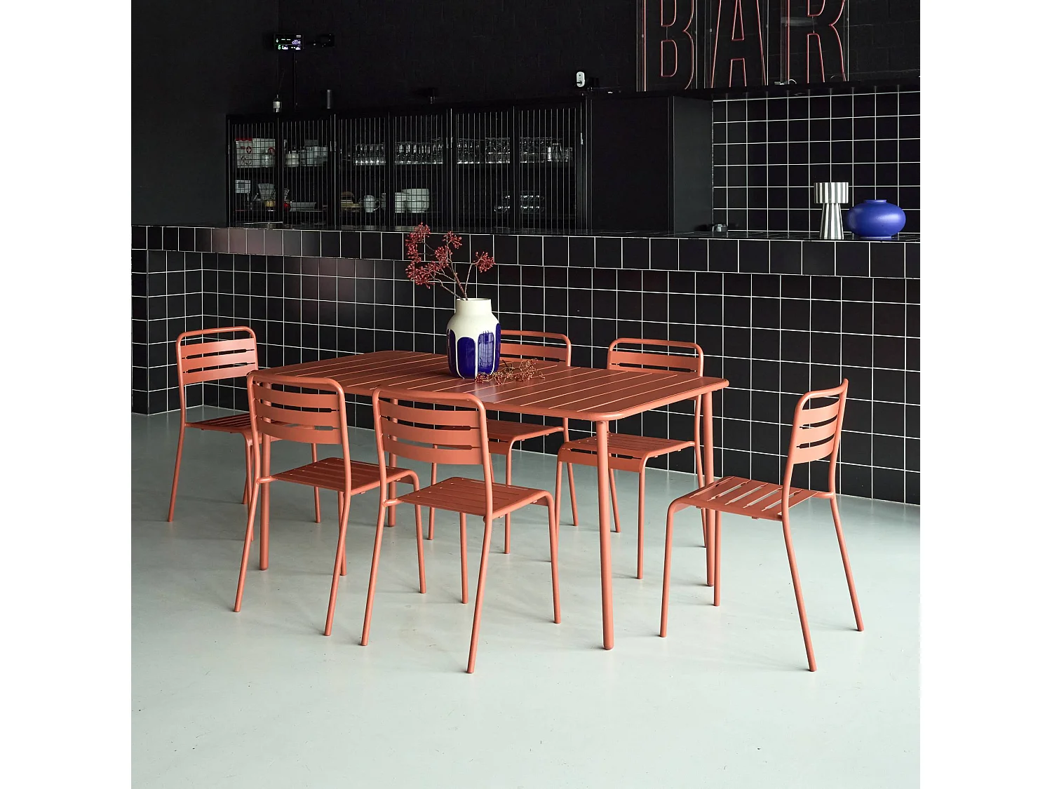 Table de jardin métal + 6 assises terracotta Amélia