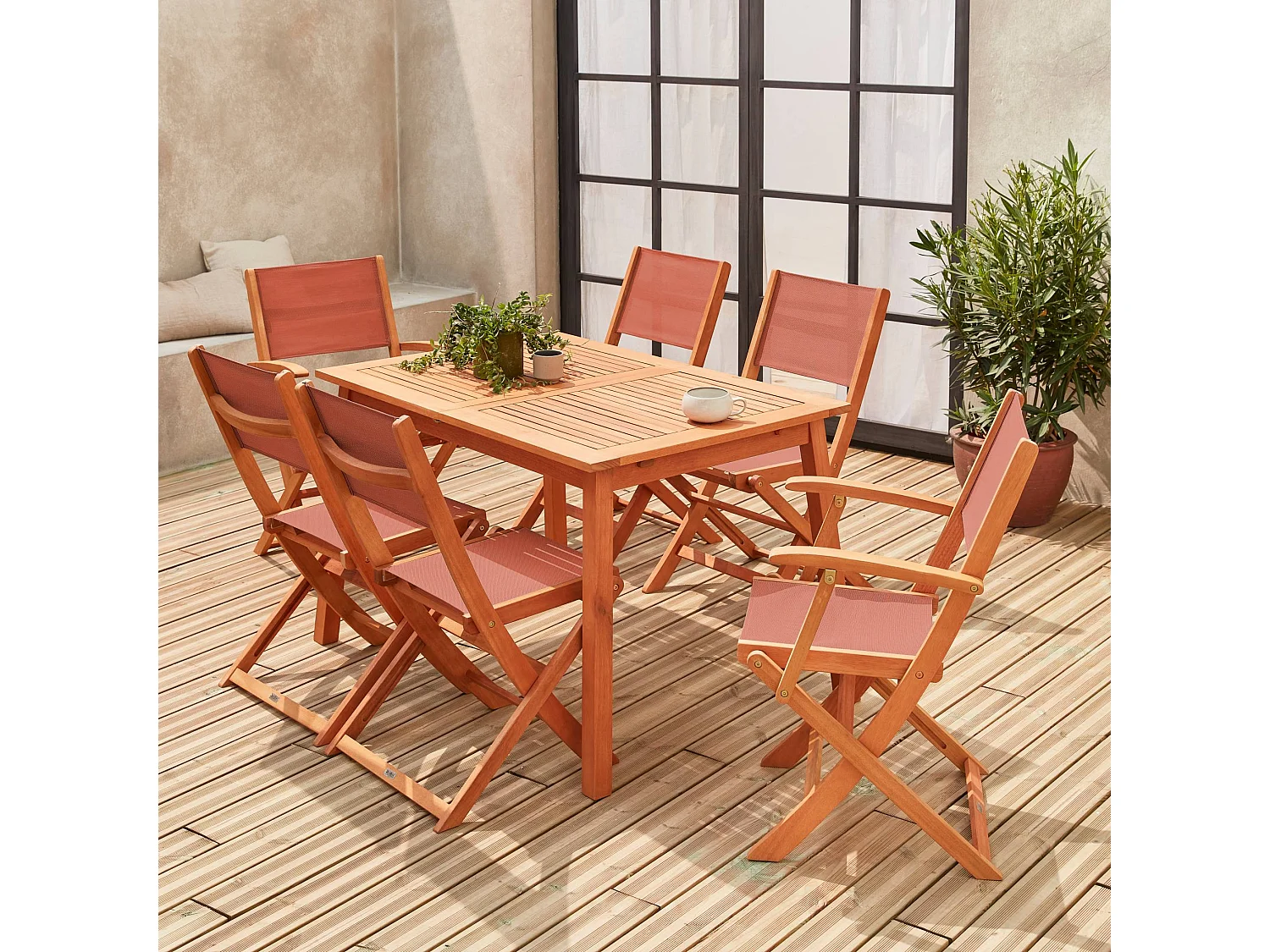Salon de jardin en bois extensible - Almeria - Table 120/180cm avec rallonge. 2 fauteuils et 4 chaises. en bois d'Eucalyptus  huilé et textilène terra cotta