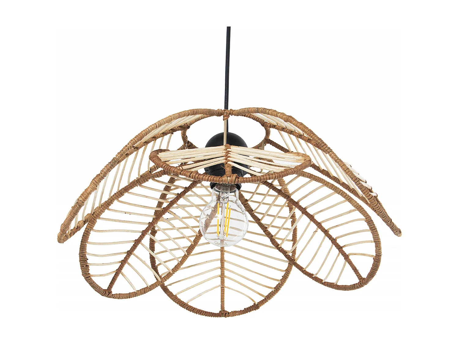 Suspension élégante en rotin pour ambiance naturelle